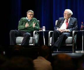 Conozca la regla de las cinco horas que siguen Bill Gates y Warren Buffet